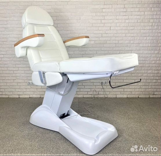 Косметологическое кресло, 4 мотора,FD-6784-4-91