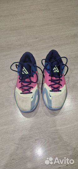 Nike zoom freak 4