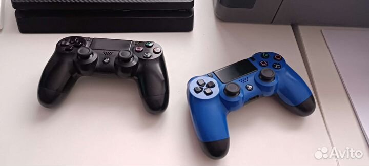 Игровая приставка ps4