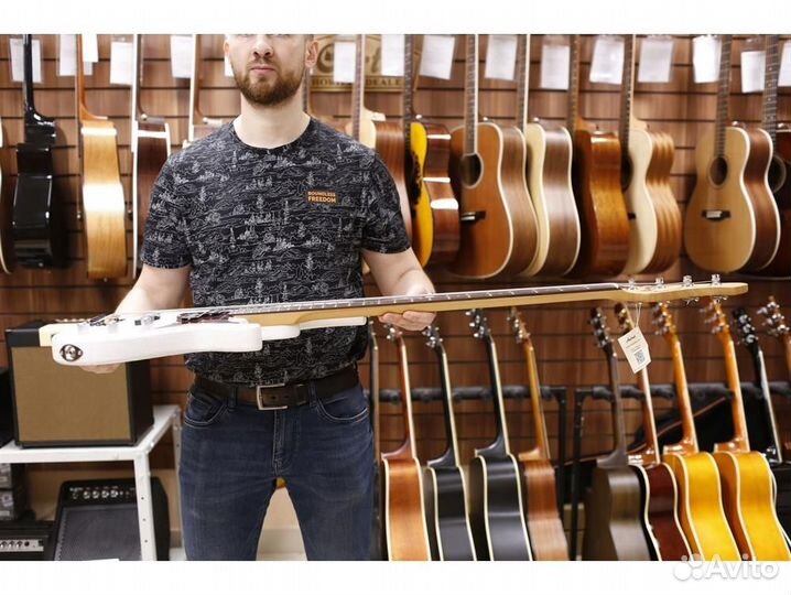 Aria 313-MK2 opwh бас гитара, цвет белый