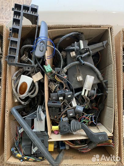 Детали на Opel Vectra B 1.8 AT