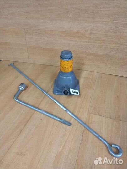 Домкрат. Япония. 2 тон. #368