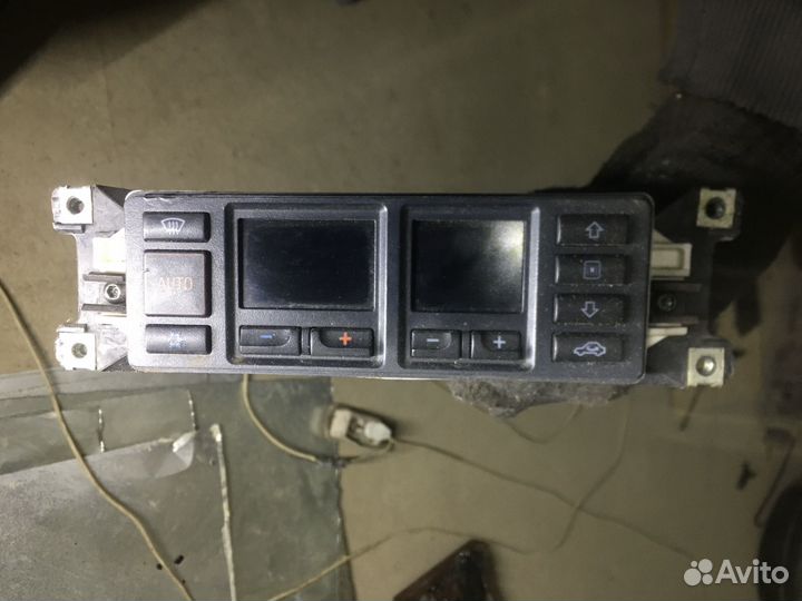 Блок управления климат-контролем Audi A6 C4
