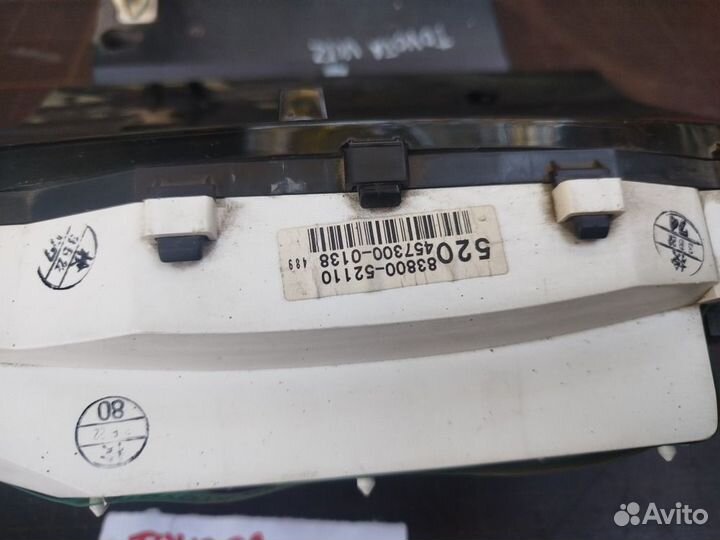 Панель приборов Toyota Vitz 2002