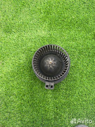 Моторчик печки Hyundai solaris kia rio 3