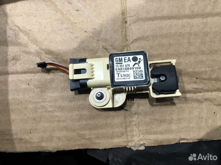 Датчик удара боковой opel astra H