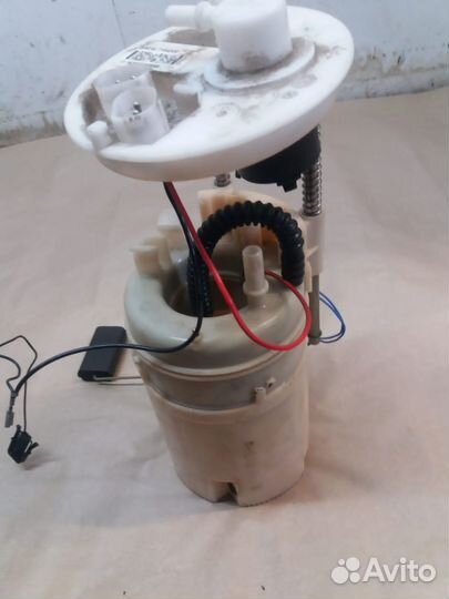 Насос топливный в бак бмв Х3 Х5 Х6 Е70 Е71 Е70