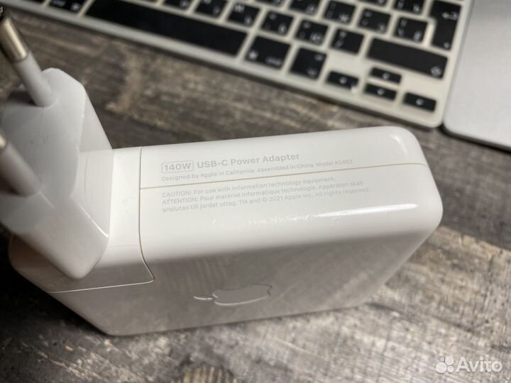 Блок питания Apple MacBook 140W USB-C orig