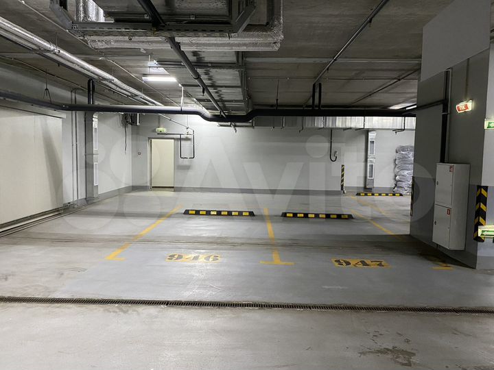 Машиноместо, 18 м²