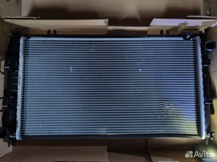 Радиатор охлаждения LADA granta