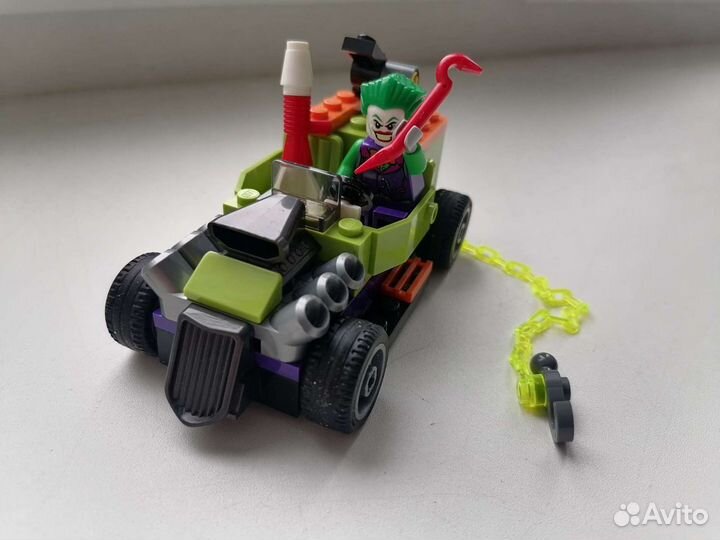 Lego Super Heroes 76180 и The Batman Movie 70902