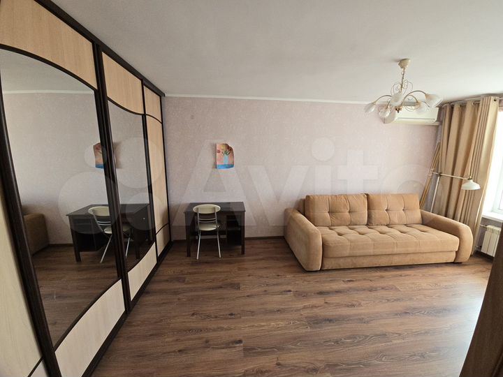 2-к. квартира, 42,6 м², 9/9 эт.