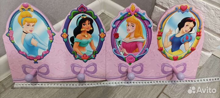 Вешалка с крючками