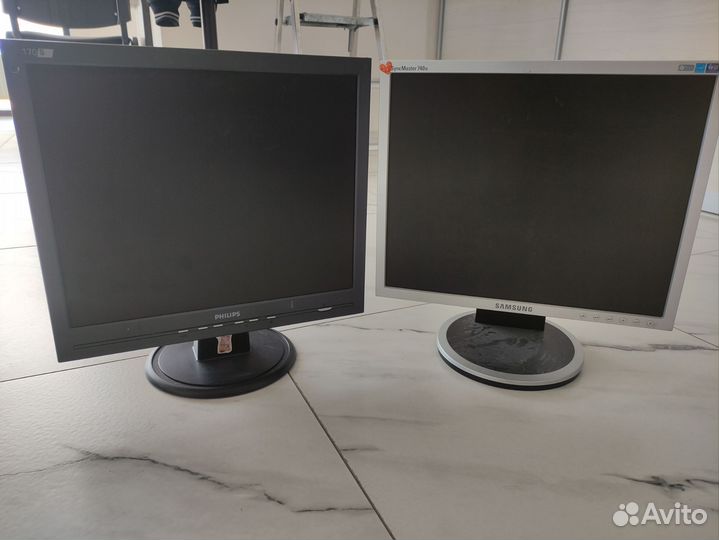 LCD Мониторы 17