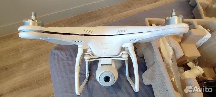 Квадрокоптер dji phantom 2 vision