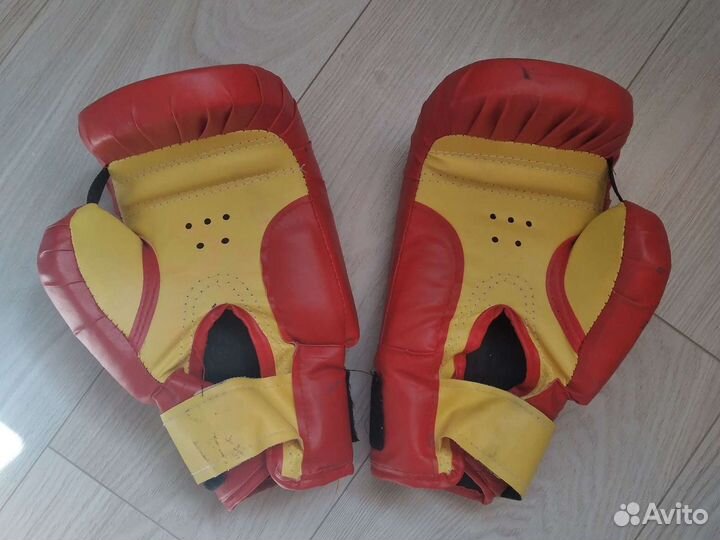 Перчатки для бокса
