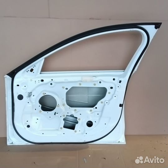 Jaguar XE с 15 дверь передняя правая