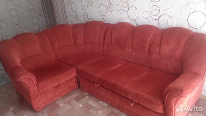 Угловой диван бу 15000