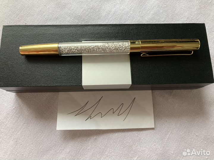 Ручка шариковая подарочная