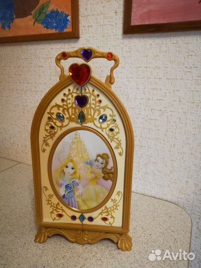 Шкатулка-шкафчик с принцессами Диснейстор