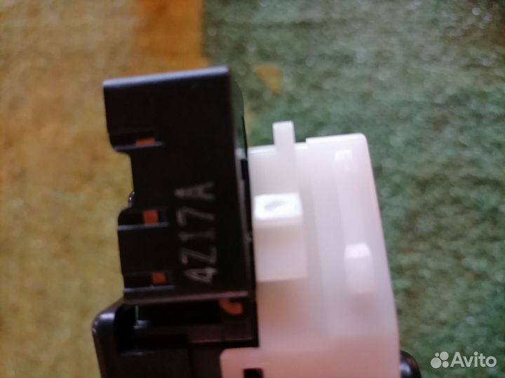 Переключатель подрулевой (дворников) 252608H300 Ni