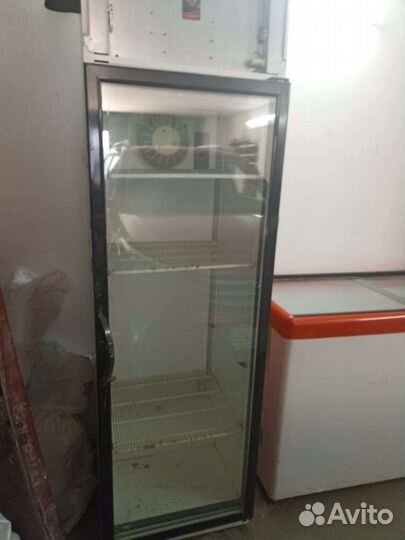 Витринный холодильник для напитков