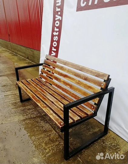 Кованые лавочки-скамейки