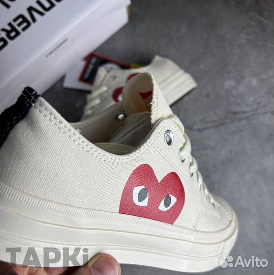 Convers Comme Des Garcons Play