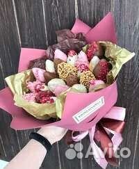 Вкусные букеты из клубники в шоколаде