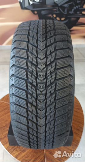 Nexen Winguard Ice Plus 205/60 R16