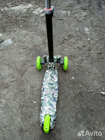 Самокат детский трехколесный новый
