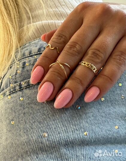 Маникюр, педикюр, наращивание ногтей