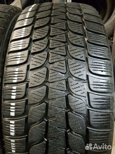 Bridgestone Blizzak LM-25 225/45 R19
