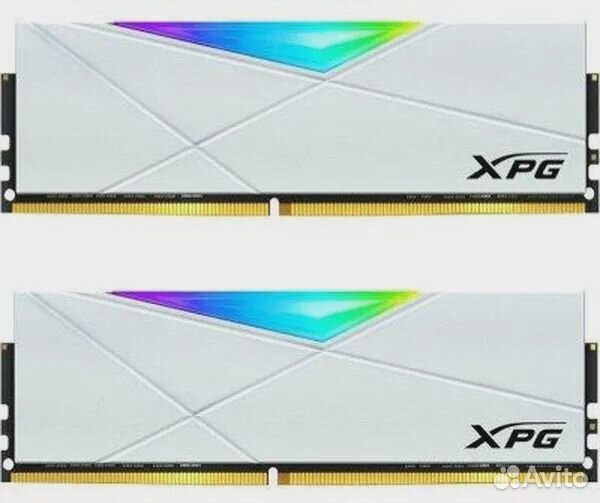 Модуль памяти Adata AX4U41338G19J-DW50