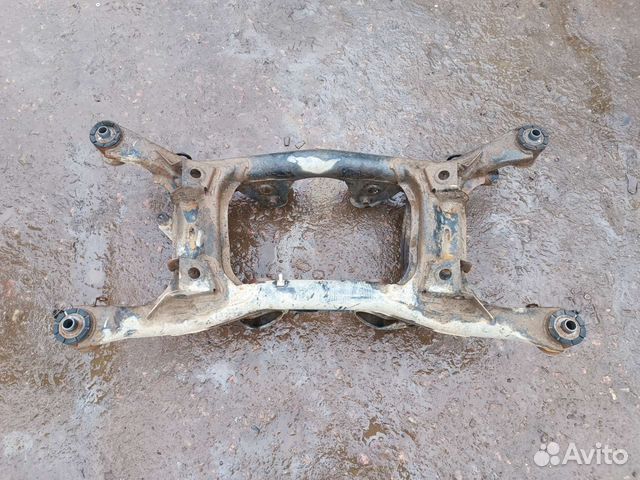 Подрамник задний Сузуки Гранд витара 2008 г