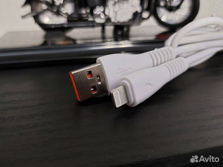 Кабель Lightning - USB 2.4 А, 1 м, белый