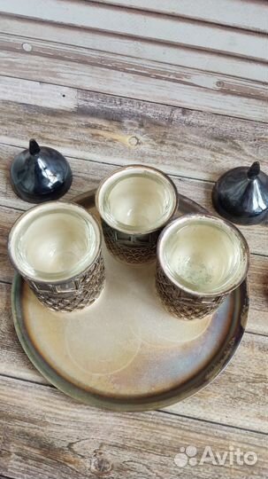 Солонки, поднос, подстаканник