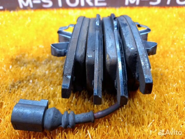 Колодки тормозные передние Audi A3 8P caxc 2009