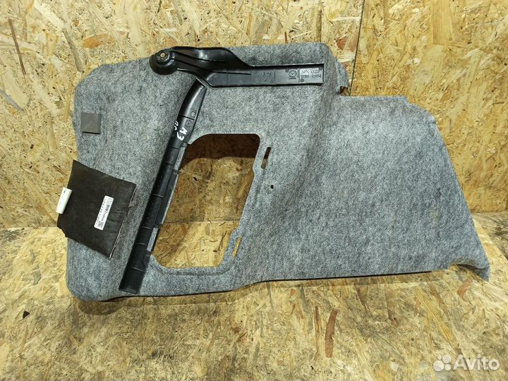 Обшивка отсека багажника правая Mazda 3 BM 2016