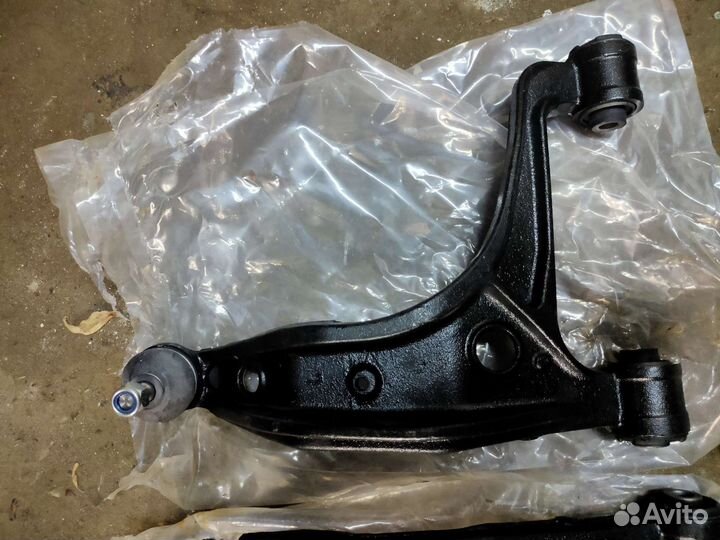 Рычаг задний верхний Сузуки Гранд Витара 3 2005-15