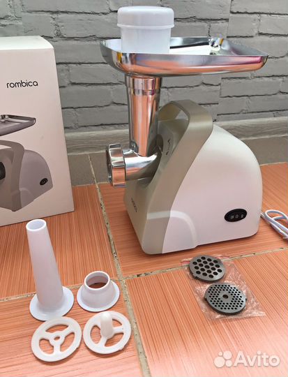 Мясорубка электрическая.3диска/Новая