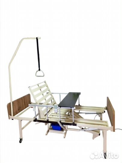 Медицинская кровать для ухода за больными