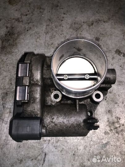 Дросельная заслонка