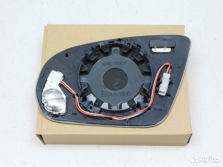 Стекло зеркала правого Mercedes-Benz E W213 (97502)