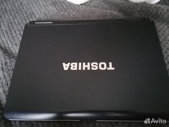 Ноутбук toshiba satellite L40-17T