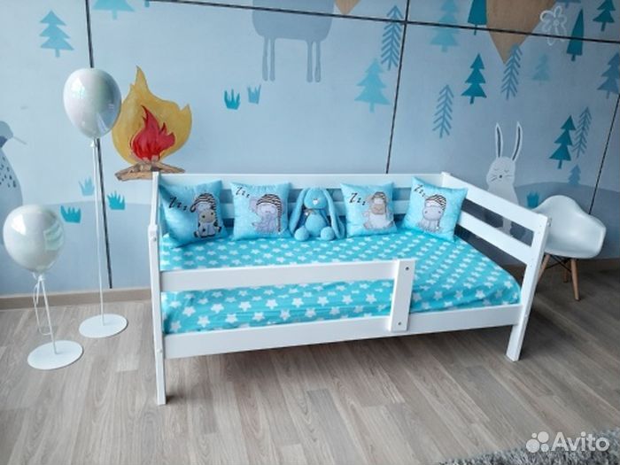 Кроватка с бортиком детская берёза софа