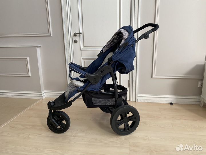 Продам прогулочную коляску Express