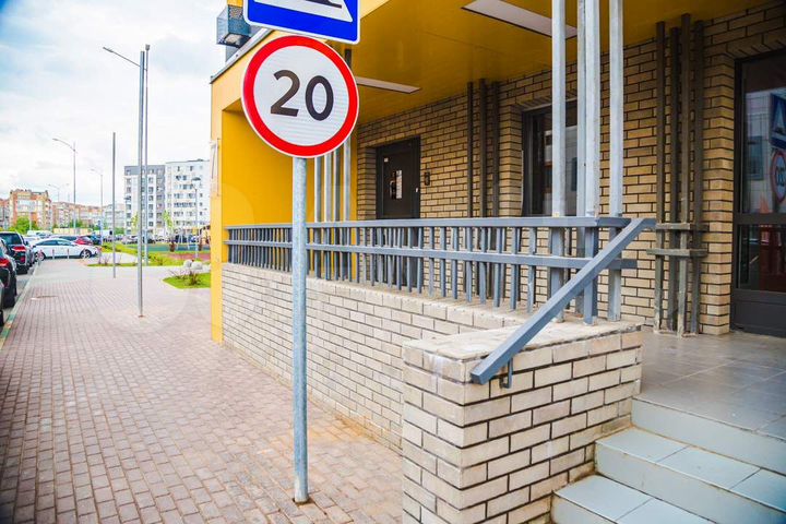 Сдам помещение свободного назначения, 140.6 м²