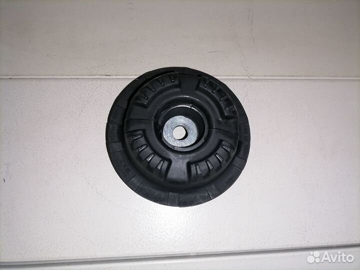 Опора переднего амортизатора верхняя Audi A4 A6