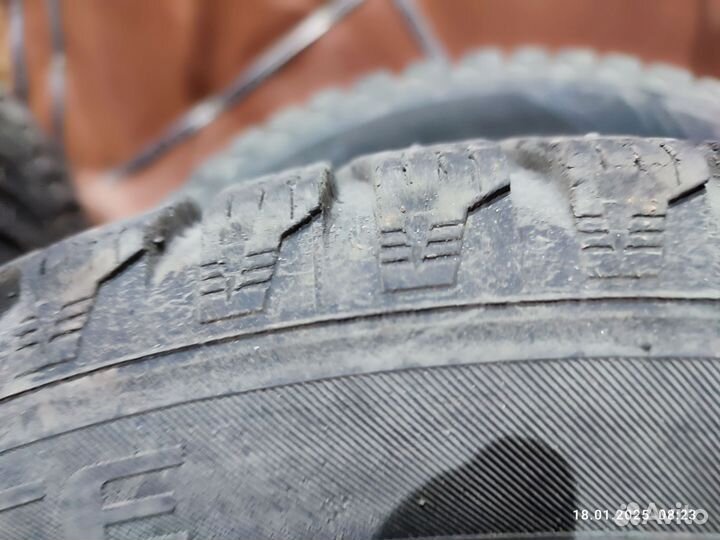 Laufenn I Fit Ice LW 71 205/55 R16